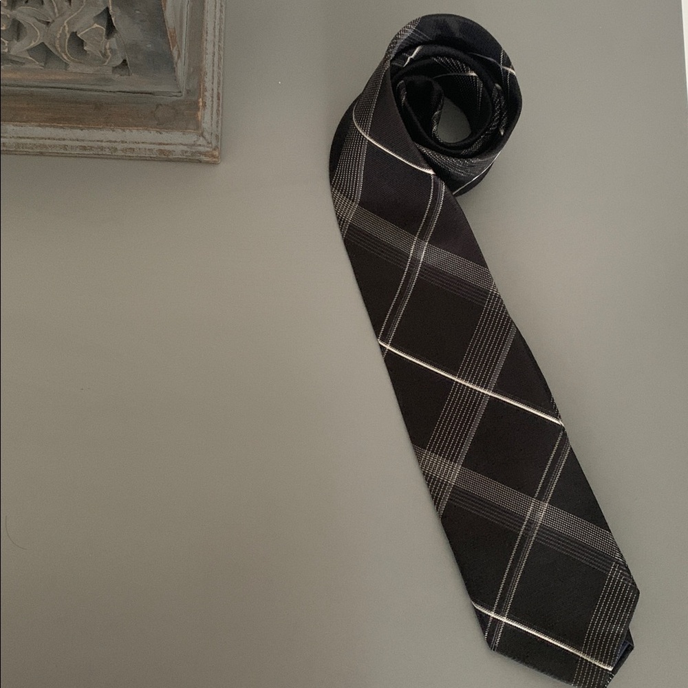 🎁Michael Kors Black and White Men’s Tie Accessory